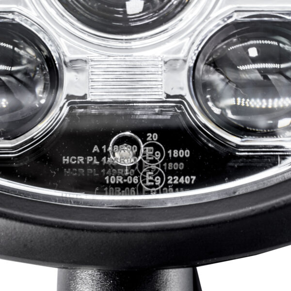 CR-3018 koplamp voorkant detail