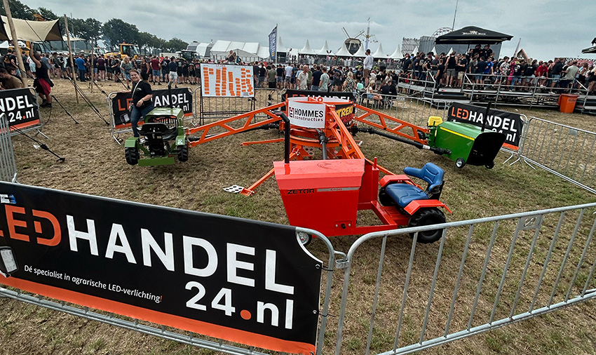 De TrekkerTrapper van Ledhandel24.nl op het boerenrock festival 2026